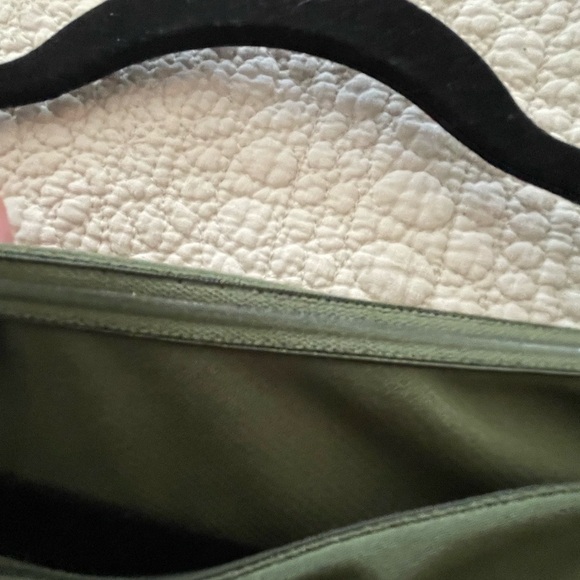 Elegant Olive Green Off-Shoulder Dress size M - Picture 5 of 5